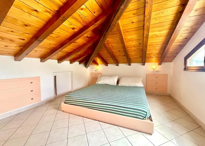 Blue Zone Tiny Penthouse Appartamento